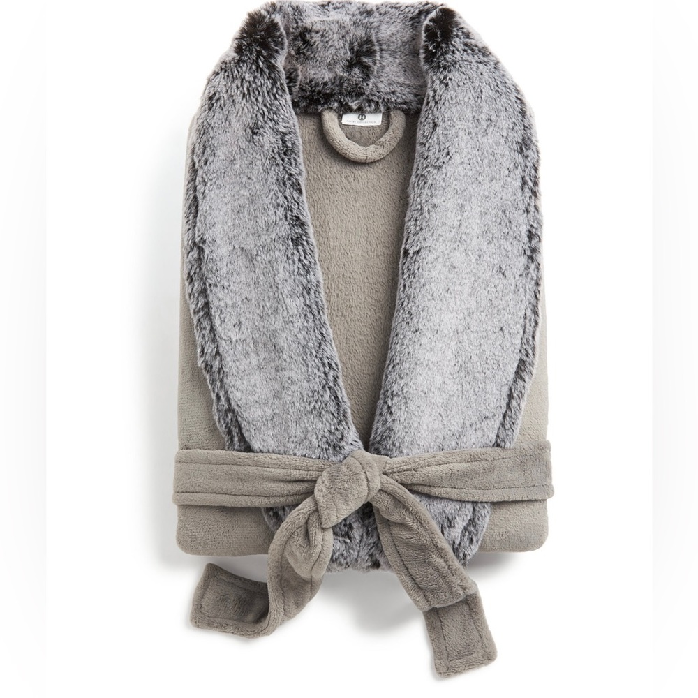 NIB Hotel Collection Faux Fur Robe